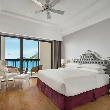Nha Trang Marriott Resort & Spa, Hon Tre Island Exterior photo